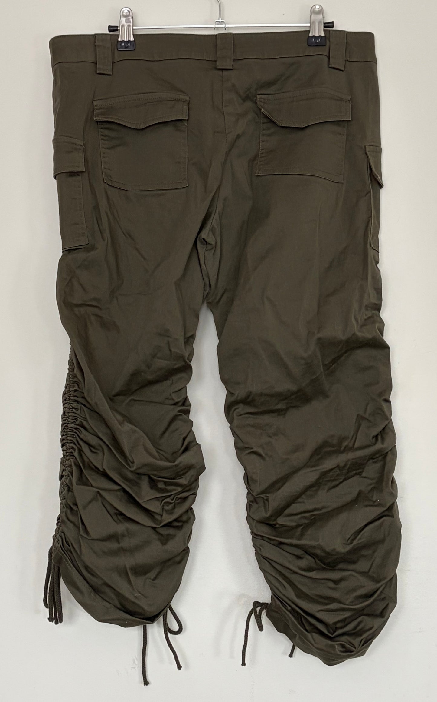 Morgan Khaki Ruched Capri Trousers